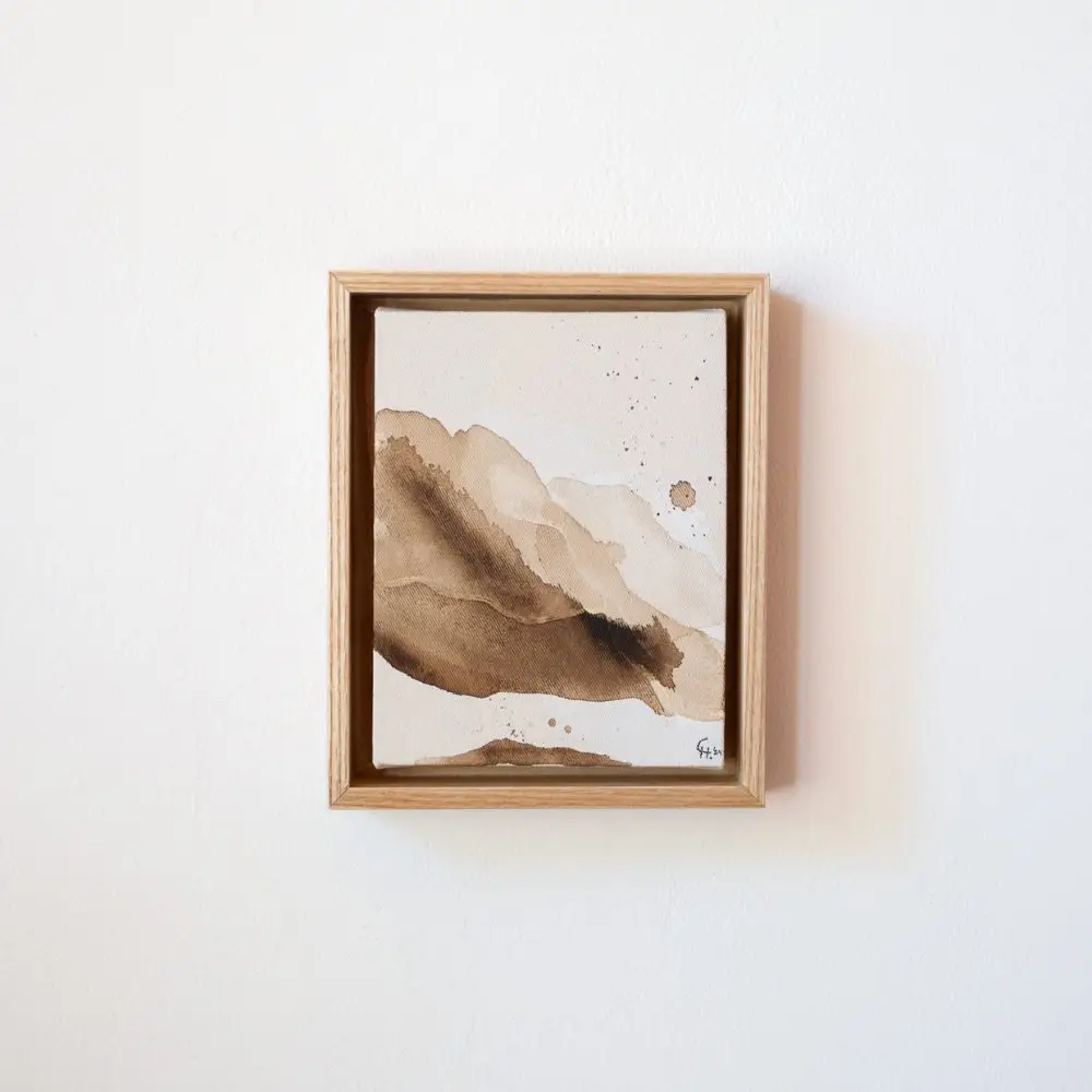 Kleine Leinwand im Schattenfugenrahmen