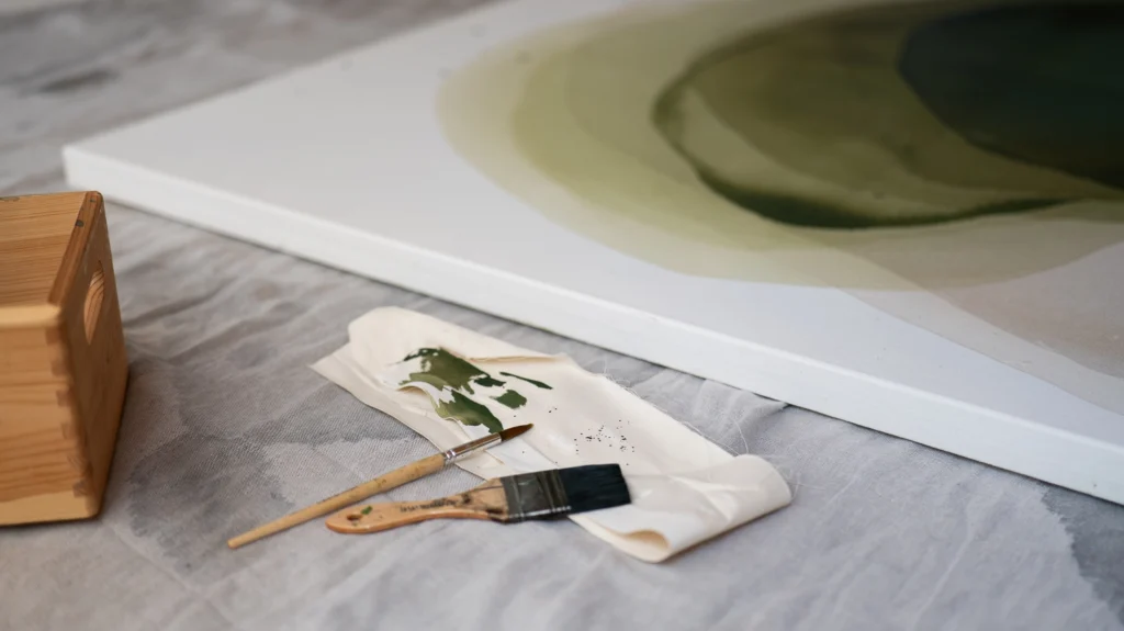 Online Painting Course - Creative Community - Support -Membership Are - Your creative space - learning platform - inspiration - art journaling - acrylic inks - large painting